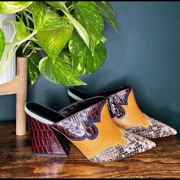 Mules - Picture 3 of 4